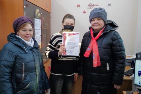 Коммунисты Забайкалья поздравили детей войны с Новым годом