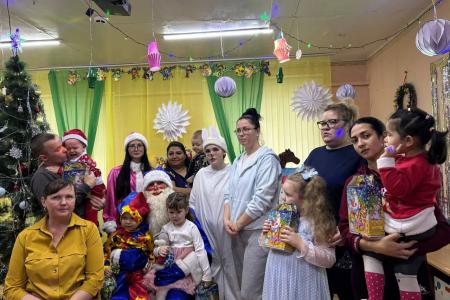 В новогодние праздники коммунисты из Нижегородского отделения КПРФ подарили более тысячи подарков детям по всей области