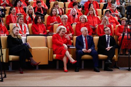 Нина Останина: Вчера на Красном балу мы чествовали прекрасных женщин — надежду России