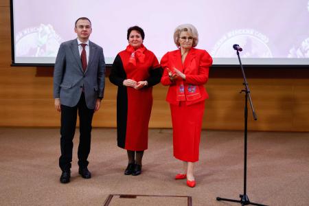 Нина Останина: Вчера на Красном балу мы чествовали прекрасных женщин — надежду России