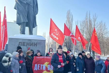 В Калининграде почтили память В.И. Ленина