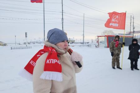 Ямало-Ненецкий автономный округ. Митинг в Тазовском. Коренные тазовчане отстаивают свое право на жилье