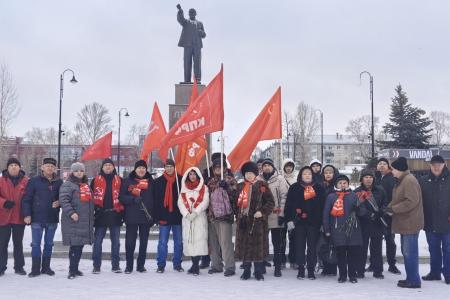 Коммунисты Самарской области почтили память Владимира Ильича Ленина