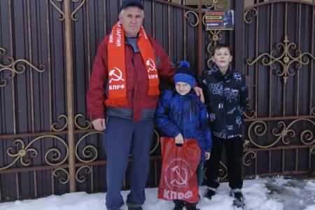 Сергей Гаврилов: «Новогодние подарки – юным белгородцам и детям войны»