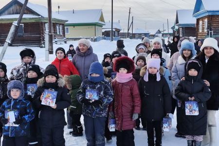 Тюменская область. КПРФ организовала новогодние утренники для детей из труднодоступных территорий Тобольского Заболотья