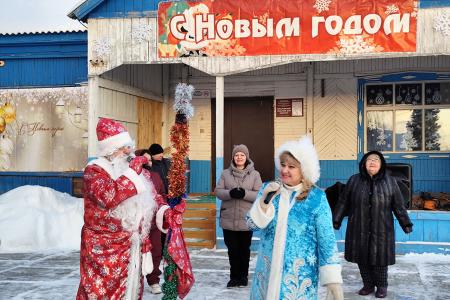 Тюменская область. В Уватском районе администрация пыталась сорвать проведение новогодних утренников КПРФ для детей