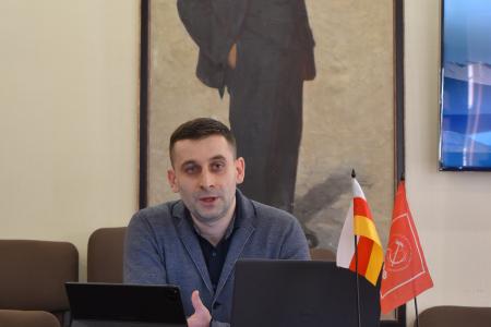 В Северо-Осетинском рескоме КПРФ прошла партийная учеба