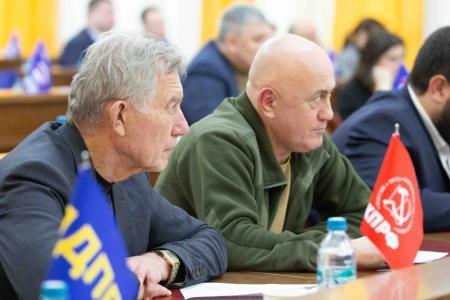 В единстве с народом Донбасса