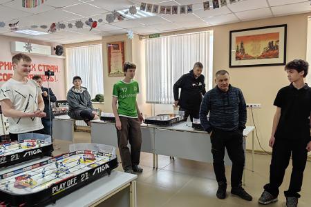 В Иванове при поддержке КПРФ прошел этап Кубка России по настольному хоккею «Мастер-Кластер»