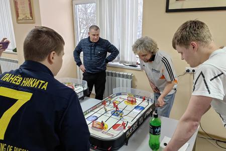 В Иванове при поддержке КПРФ прошел этап Кубка России по настольному хоккею «Мастер-Кластер»