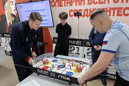 В Иванове при поддержке КПРФ прошел этап Кубка России по настольному хоккею «Мастер-Кластер»