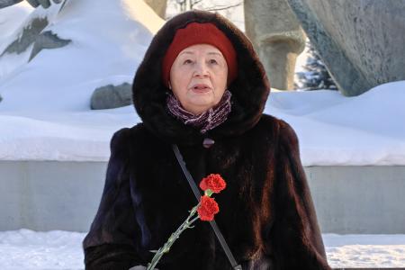 Коммунисты города Иваново возложили цветы в память о событиях 1905 года