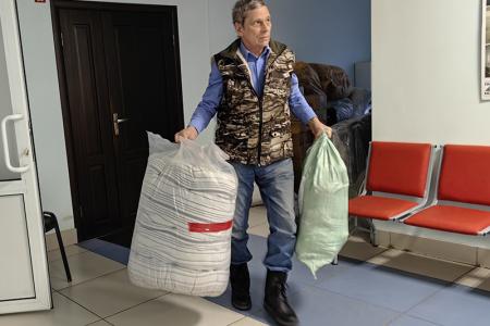 Ивановские коммунисты направили гумконвой в приграничье