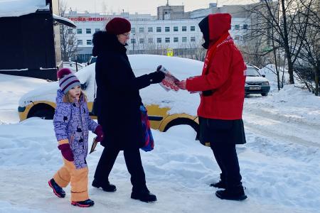 «Красные в городе». Сегодня состоялся информационный пикет КПРФ в Заволжском районе города Костромы