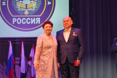 Лидер коммунистов Тюменской области Тамара Казанцева поздравила ветеранов инженерных войск с профессиональным праздником
