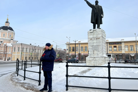 Жители Томской области отдали дань памяти В.И.Ленину