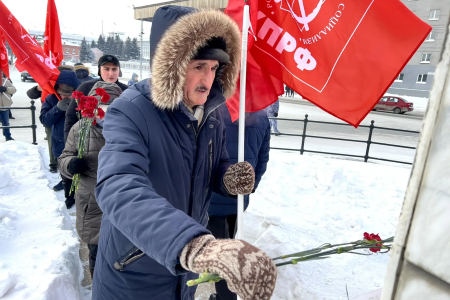 Жители Томской области отдали дань памяти В.И.Ленину