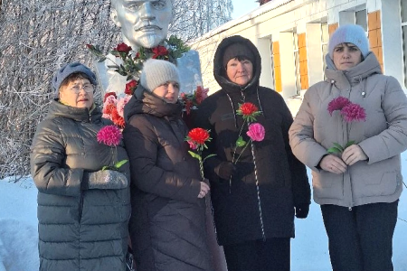 Жители Томской области отдали дань памяти В.И.Ленину