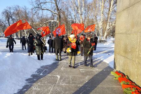 В Тюмени активисты и сторонники КПРФ почтили памяти В.И. Ленина