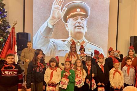 Севастополь. КПРФ дарит Новогодний праздник