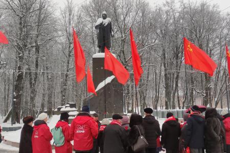 Новгородские коммунисты проводят мероприятия памяти В.И. Ленина