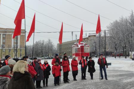 Новгородские коммунисты проводят мероприятия памяти В.И. Ленина