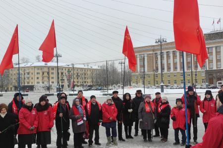 Новгородские коммунисты проводят мероприятия памяти В.И. Ленина