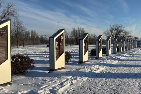 Айрат Гибатдинов в освобожденных регионах почтил память героев Великой Отечественной и встретился с героями СВО
