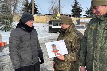 Айрат Гибатдинов в освобожденных регионах почтил память героев Великой Отечественной и встретился с героями СВО
