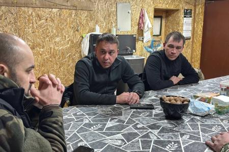Айрат Гибатдинов в освобожденных регионах почтил память героев Великой Отечественной и встретился с героями СВО