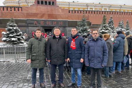 Коммунисты Бурятии почтили память В.И.Ленина