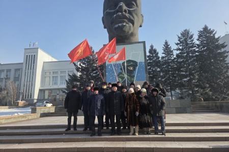 Коммунисты Бурятии почтили память В.И.Ленина