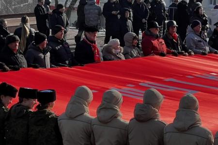 Ставрополь. У мемориала «Огонь Вечной Славы» прошло городское торжественное мероприятие, в котором приняли участие местные коммунисты