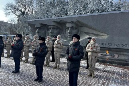 Ставрополь. У мемориала «Огонь Вечной Славы» прошло городское торжественное мероприятие, в котором приняли участие местные коммунисты