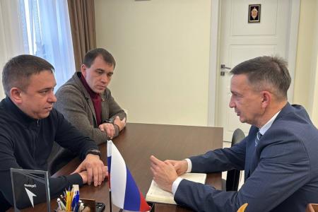 При поддержке члена ЦК КПРФ Айрата Гибатдинова в Херсонской области продолжается формирование стратегии развития системы образования региона