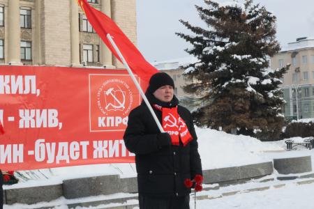 Пенза. Возложение цветов в День памяти В. И. Ленина