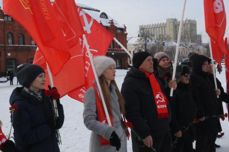 Пенза. Возложение цветов в День памяти В. И. Ленина