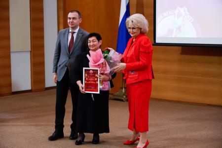 Юрий Афонин – активисткам ВЖС «Надежда России»: «Вы – гордость партии и сила страны!»