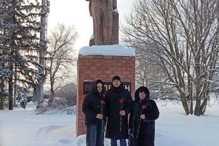 Коммунисты Пензенской области почтили память В. И. Ленина
