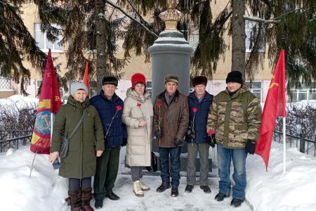 Коммунисты Пензенской области почтили память В. И. Ленина
