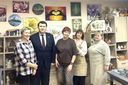 Новгородская область. Олег Лебедев провел массовую встречу в Великом Новгороде, а также приемы граждан в Хвойнинском и Поддорском районах