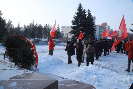 Омичи почтили память В.И. Ленина