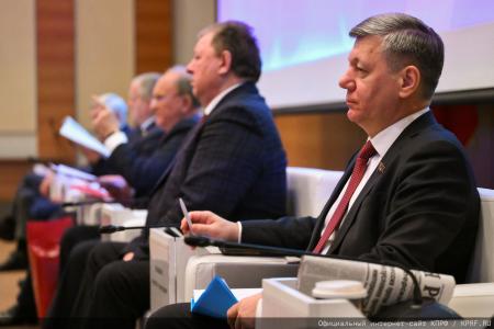 «От достижений в спорте – к победе на выборах!». Состоялось заседание фракции КПРФ в Госдуме 13 января
