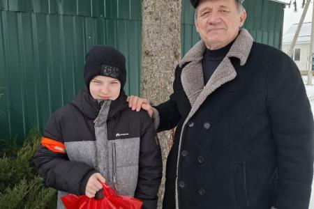 Белгородская область. Корочанские коммунисты подарили детям веру в чудо и доброту