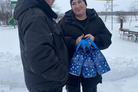 Белгородская область. Корочанские коммунисты подарили детям веру в чудо и доброту