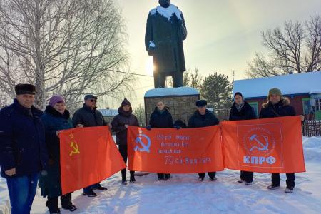 Коммунисты Тамбова почтили память вождя мирового пролетариата