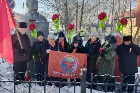 Коммунисты Забайкалья почтили память Владимира Ленина