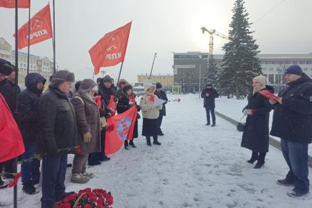 В Алтайском крае прошли памятные акции, посвященные В.И. Ленину