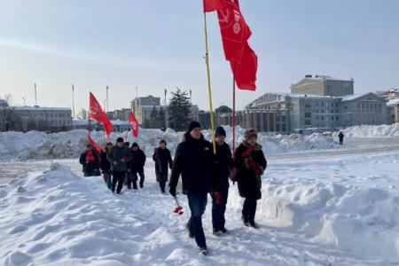 Саратов. Ленин жил, Ленин жив, Ленин будет жить!