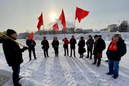 Саратов. Ленин жил, Ленин жив, Ленин будет жить!
